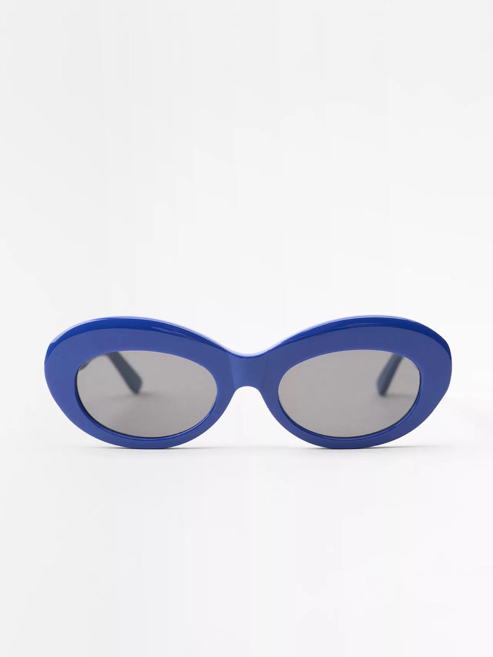 Zara Blue Oval Women's Sunglasses - Y2K